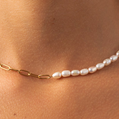 Rinna Necklace - 18K Gold Plated + Real Freshwater Pearls